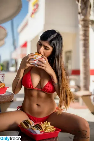 Mia Khalifa / miakhalifa nude photo #0167
