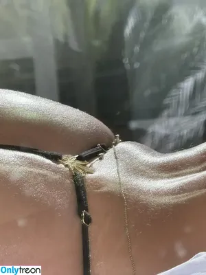 Mia Khalifa / miakhalifa nude photo #0451