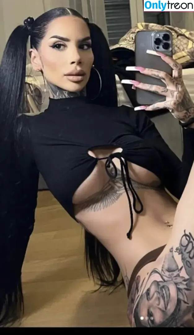 Mia Madisson nude photo #0004 (shhhmadisson)