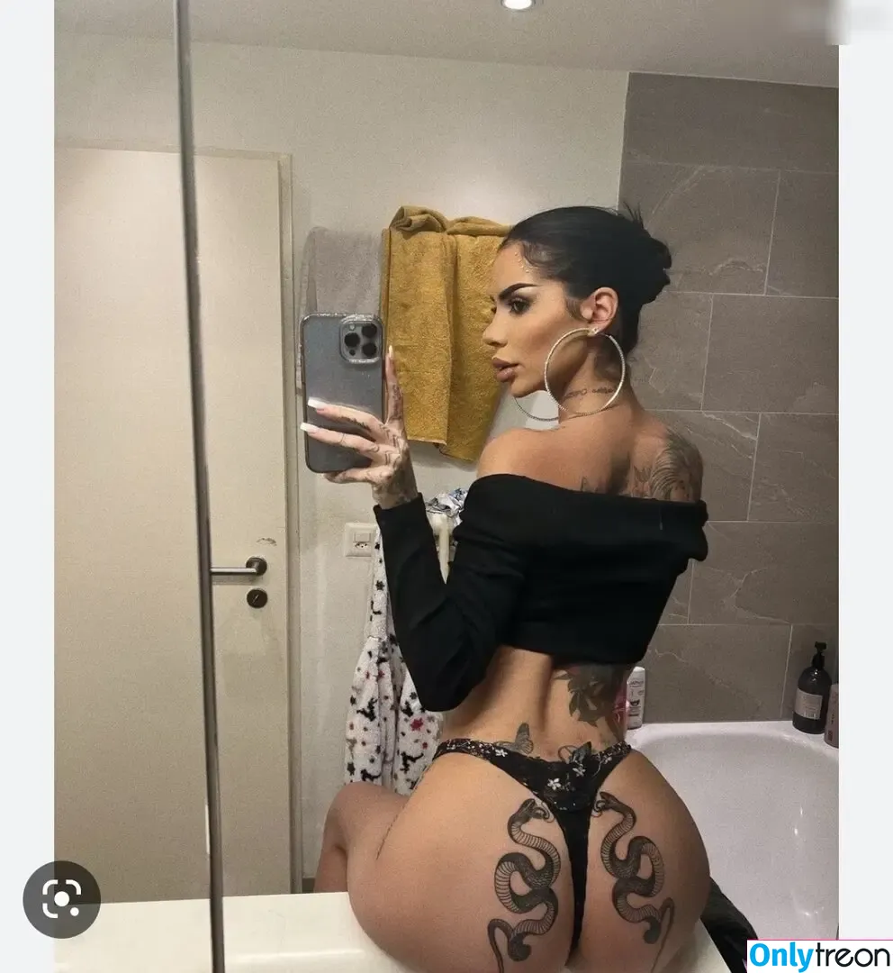 Mia Madisson nude photo #0006 (shhhmadisson)