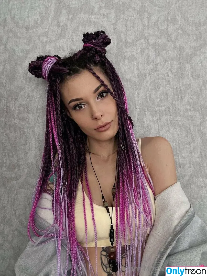 mia_moonn голая photo #0006 (miamoonn_)