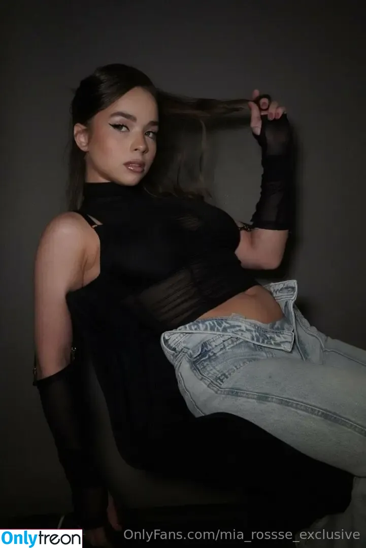 mia_rossse_exclusive nude photo #0035 (mia_rosseee)