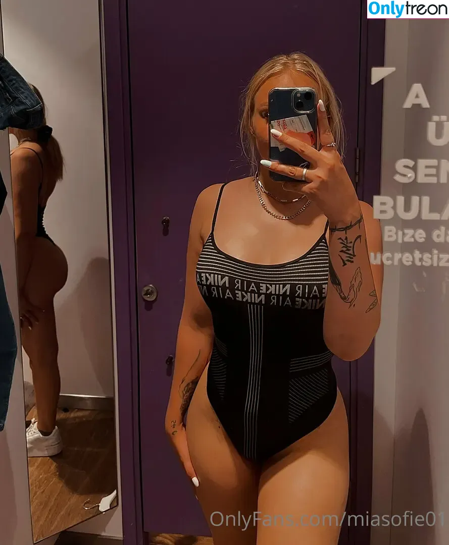 mia_sofie nude photo #0035 (mia_sofie_official / miasofie01)