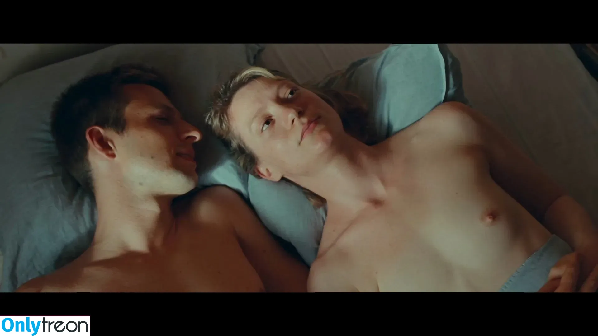 Mia Wasikowska nude photo #0007 (mia_wasikowska_)