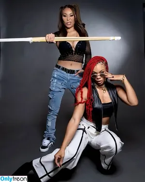 Mia Yim / miayimofficial фото голая #0231