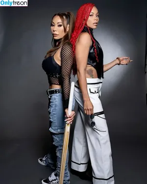 Mia Yim / miayimofficial фото голая #0232
