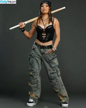 Mia Yim / miayimofficial фото голая #0233
