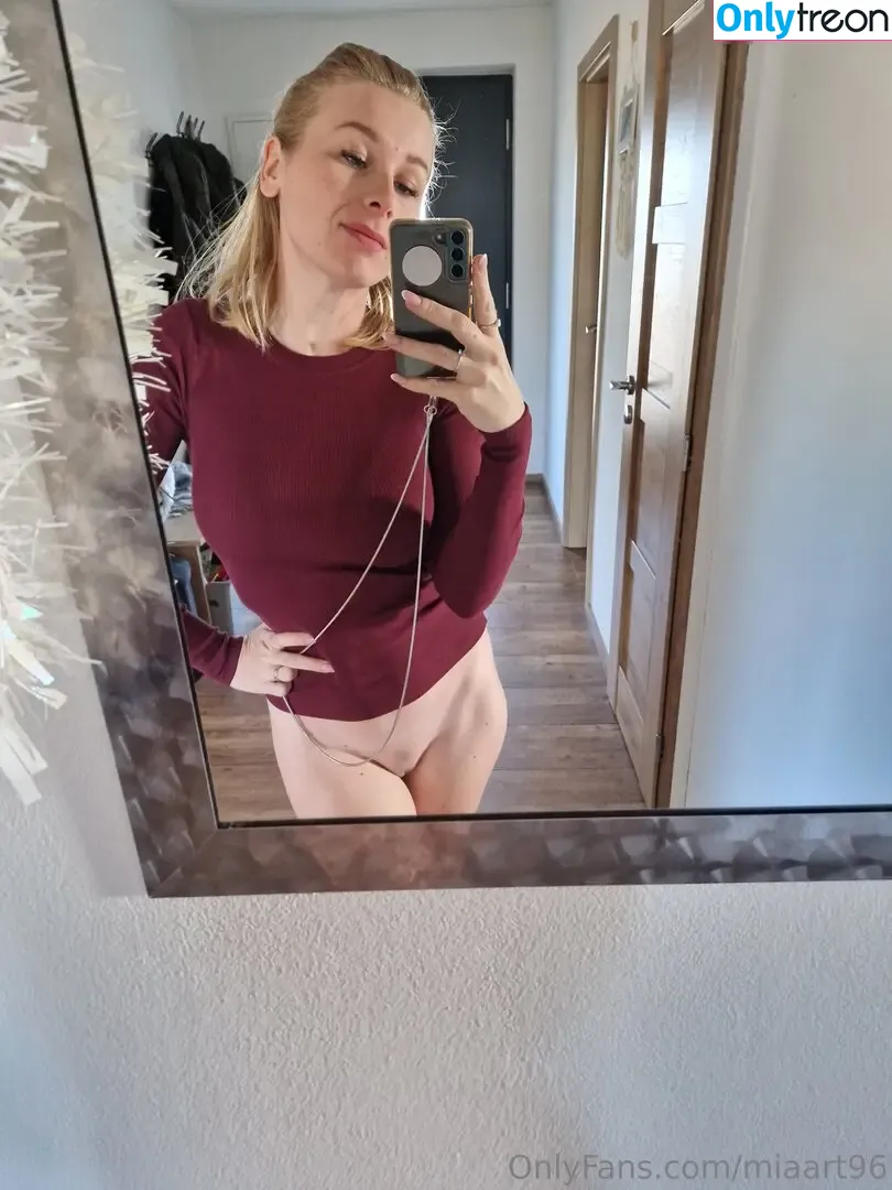 Miaart96 nude photo #0017 (mia4you4fun / miawild10 / ygfoot)