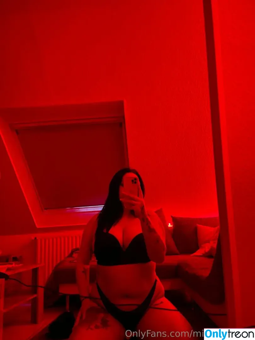 miaawolffyyy голая photo #0001 (miaawifeyy)