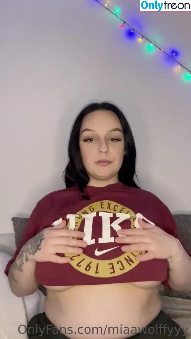 miaawolffyyy голая photo #0013 (miaawifeyy)