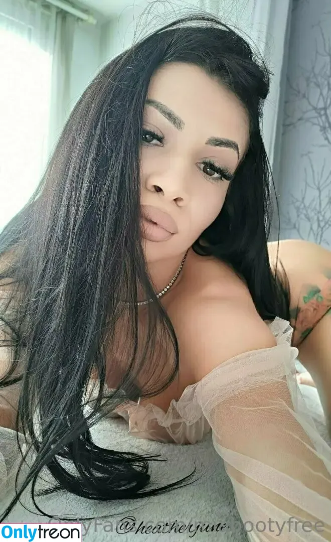 miabootyfree nude photo #0535 (mia_booty)