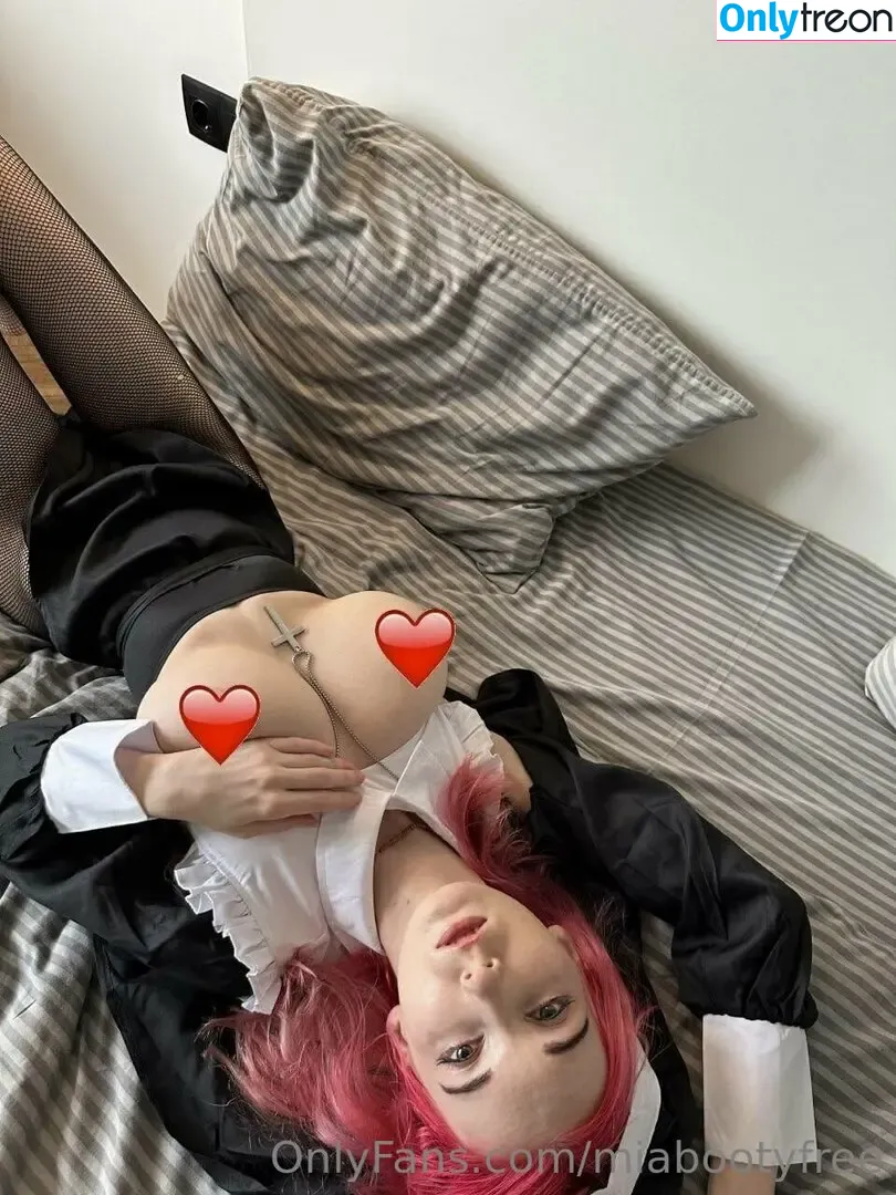 miabootyfree nude photo #0649 (mia_booty)