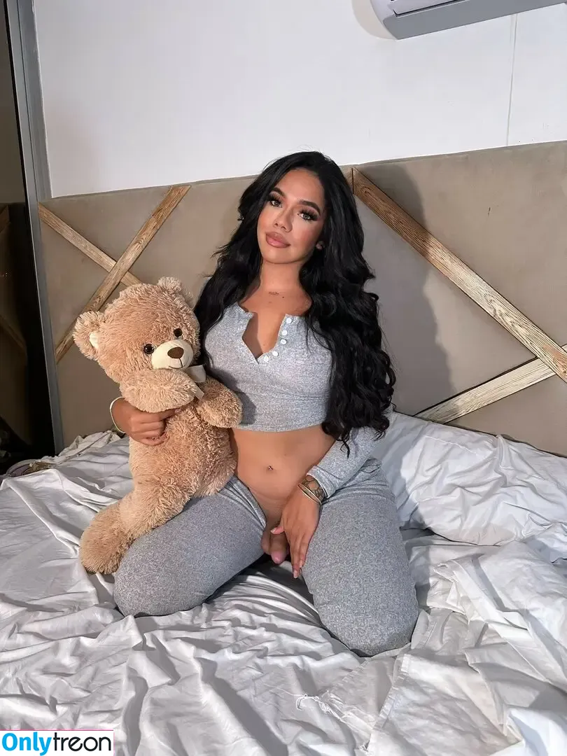 Miah Catalina nude photo #0047 (miahcatalina / miahcatalina1)