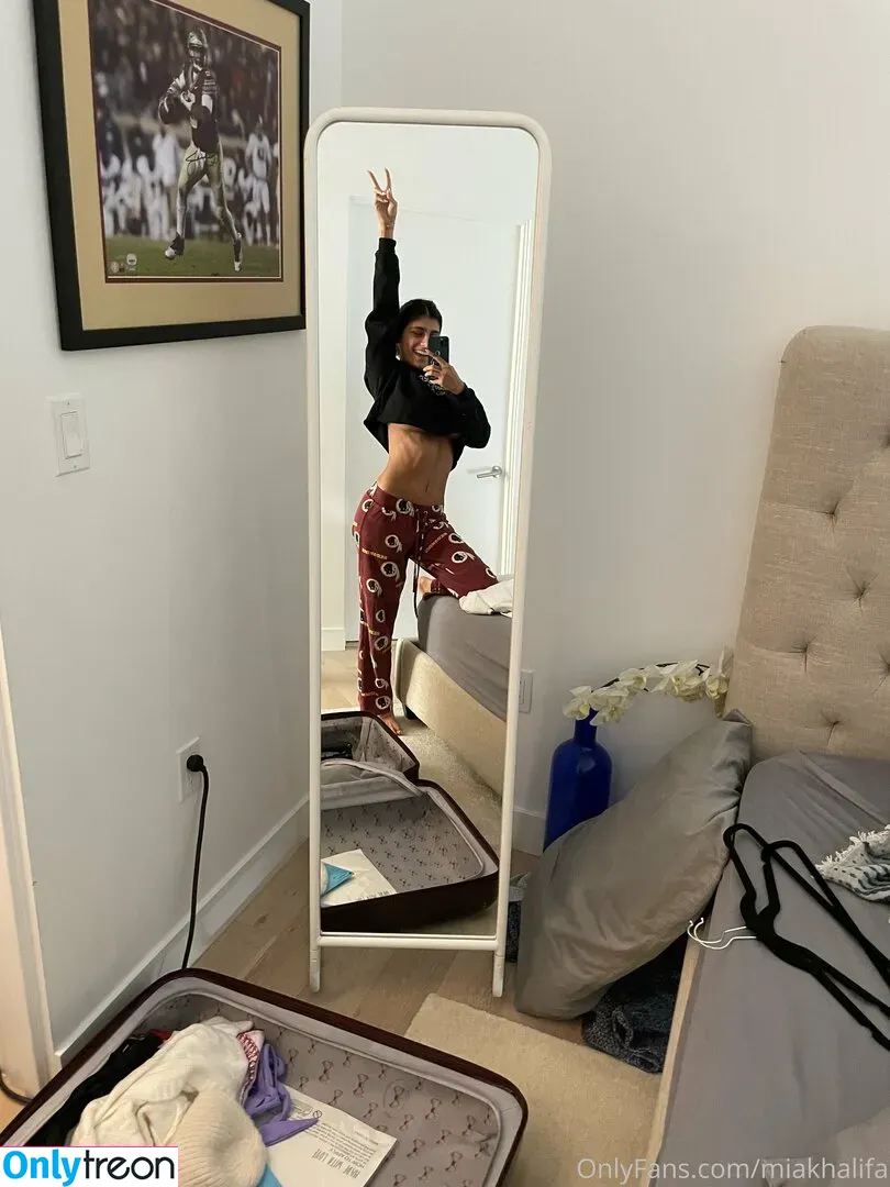 miakhalifa nude photo #0081 (miakhalifa)