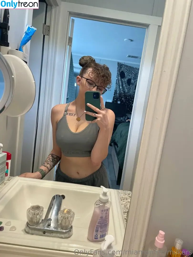 miamommymilkers nude photo #0003 (mommymilkersofficial)