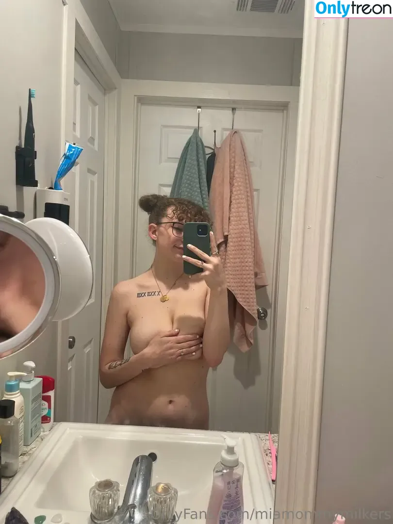 miamommymilkers nude photo #0004 (mommymilkersofficial)