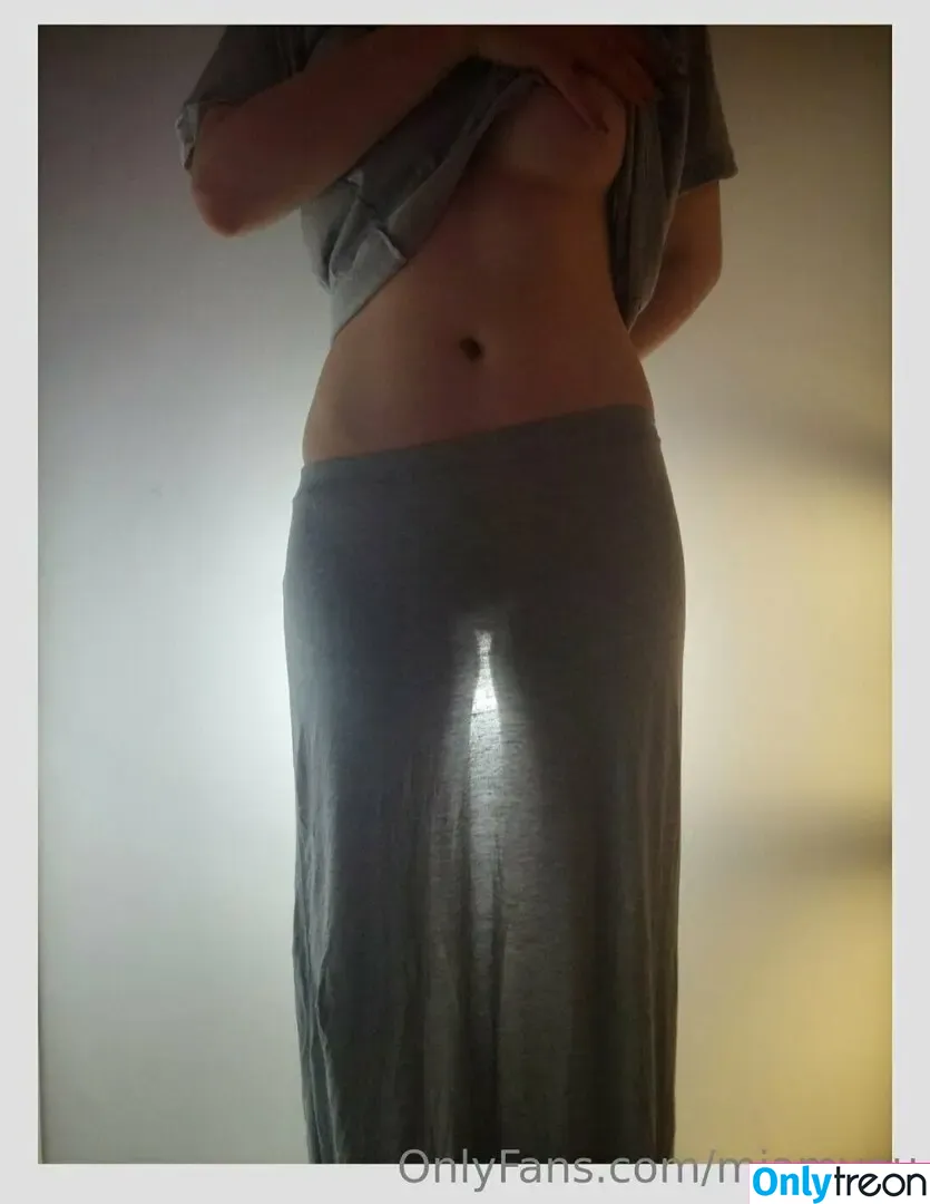 miamyau nude photo #0038 (miamyau)