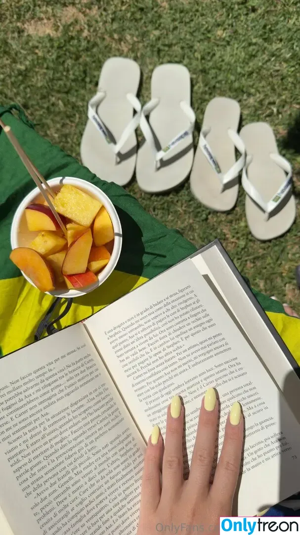 mianataliah nude photo #0256 (mianataliah)