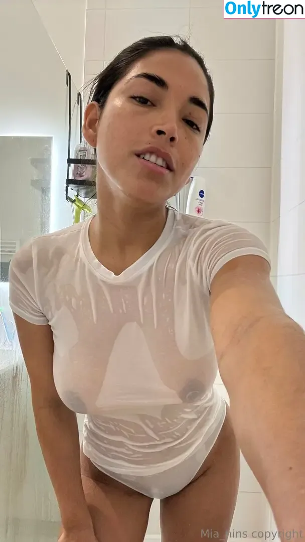mianins nude photo #0025 (missmianins2024)