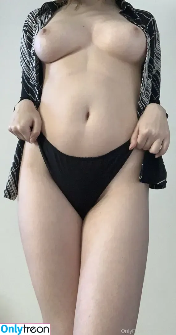 miasins nude photo #0015 (miasinxx)