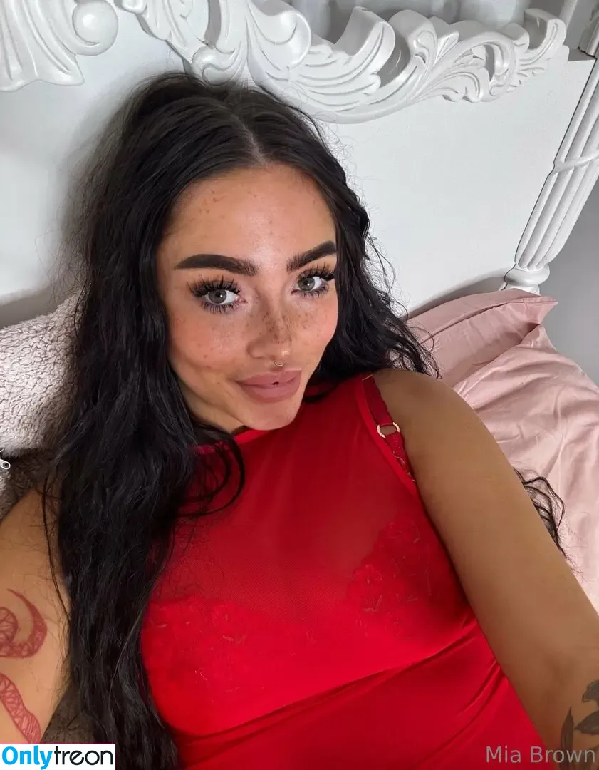 miaxbrown nude photo #0008 (miaabrown)