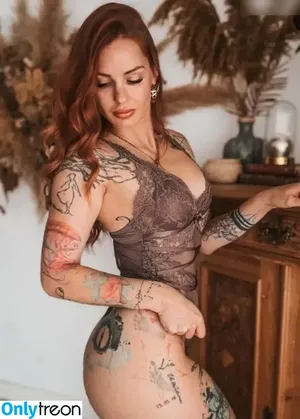  nude photo #0005