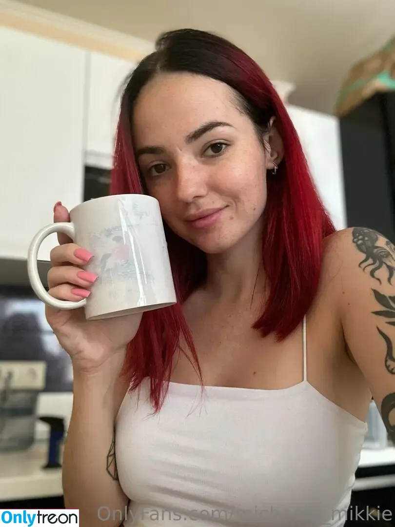 michaela_mikkie голая photo #0012 (michaelamikkimckenzie)