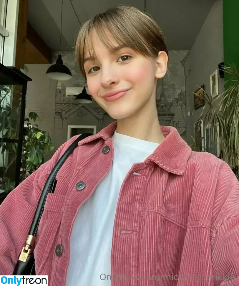 michaela_mikkie голая photo #0017 (michaelamikkimckenzie)
