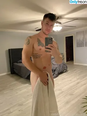  nude photo #0009