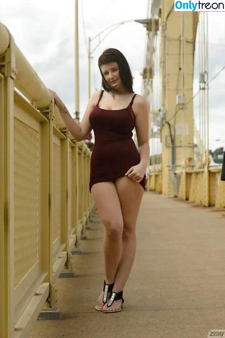Michele James nude photo #0284 (MicheleJamesMV / michelejames / michelejamesxxx / notmichelejames)