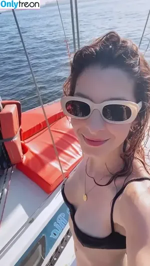 Michelle Batista / gêmea da Giselle / mixabatista фото голая #0198