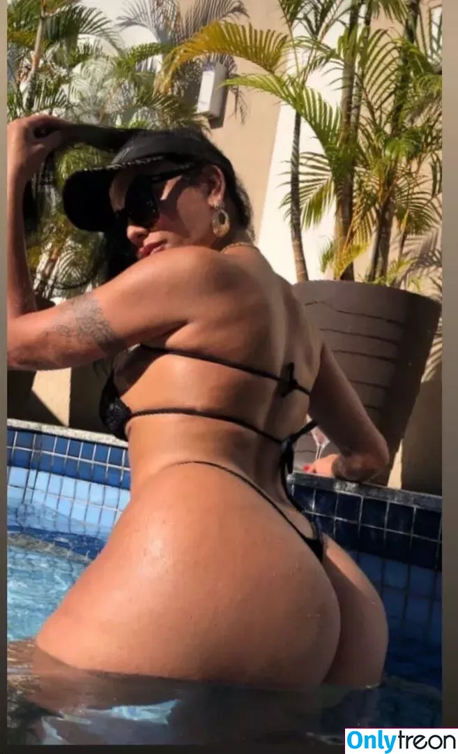 Michelle Belem nude photo #0011 (michellebelem)