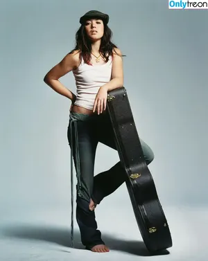 Michelle Branch / michellebranch nude photo #0020
