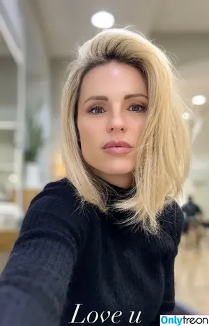 Michelle Hunziker / m_hunziker / therealhunzigram фото голая #0673