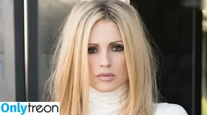 Michelle Hunziker / m_hunziker / therealhunzigram фото голая #0699
