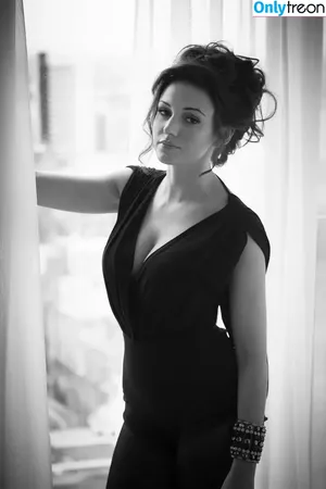 Michelle Keegan / michkeegan фото голая #0750