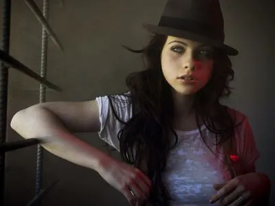 Michelle Trachtenberg / michelletrachtenberg nude photo #0086