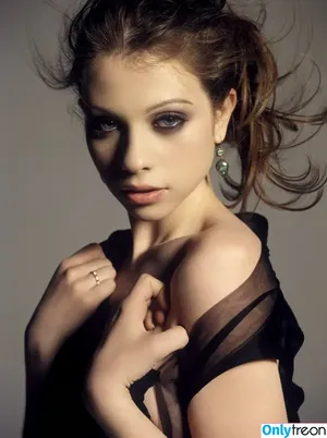 Michelle Trachtenberg / michelletrachtenberg nude photo #0280