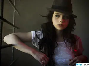Michelle Trachtenberg / michelletrachtenberg фото голая #0301