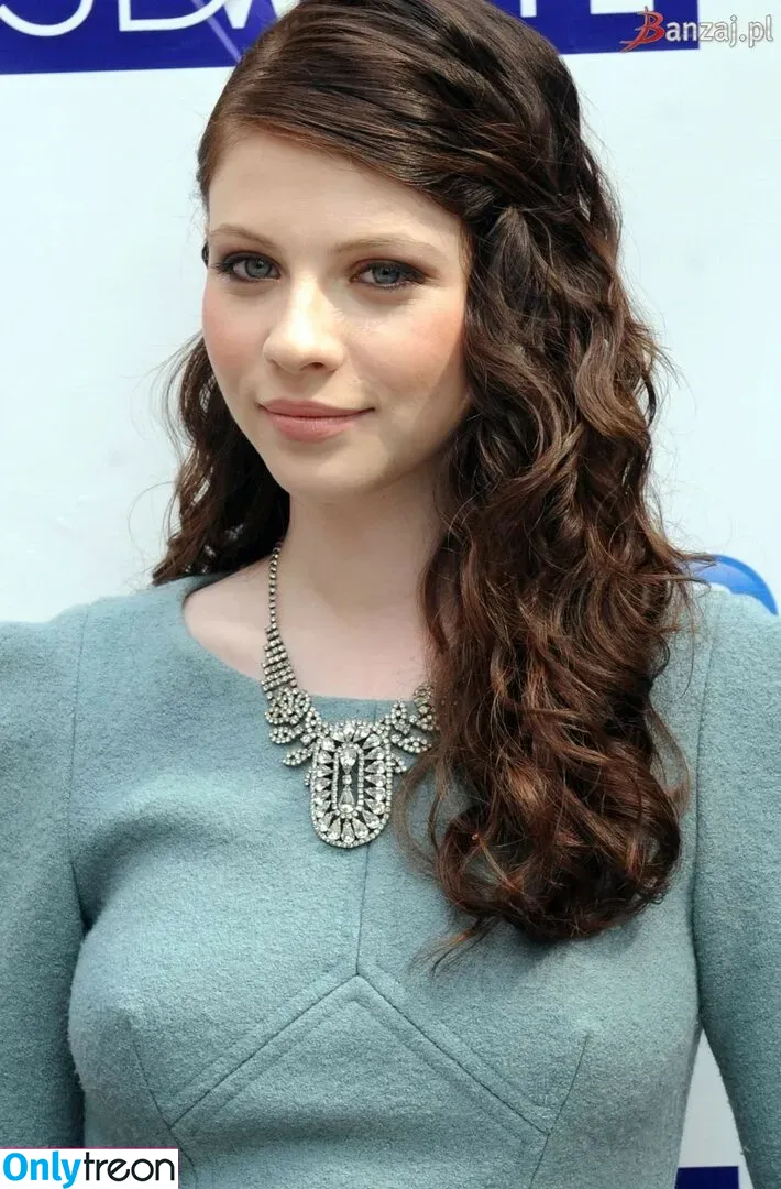 Michelle Trachtenberg nude photo #0118 (michelletrachtenberg)