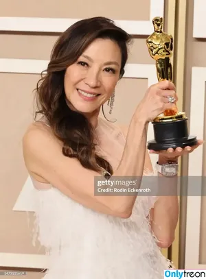Michelle Yeoh / michelleyeoh_official nude photo #0128
