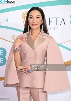 Michelle Yeoh / michelleyeoh_official nude photo #0138