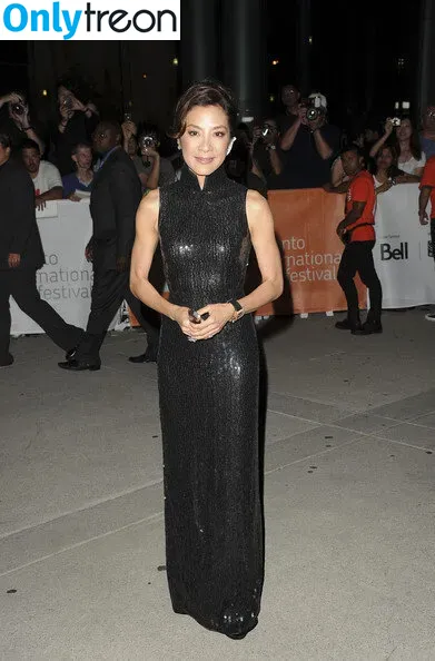 Michelle Yeoh голая photo #0014 (michelleyeoh_official)