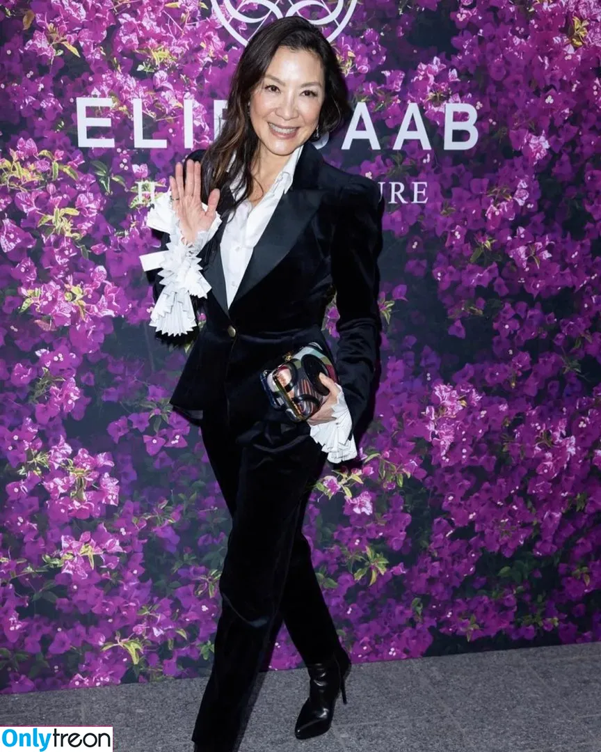 Michelle Yeoh голая photo #0065 (michelleyeoh_official)