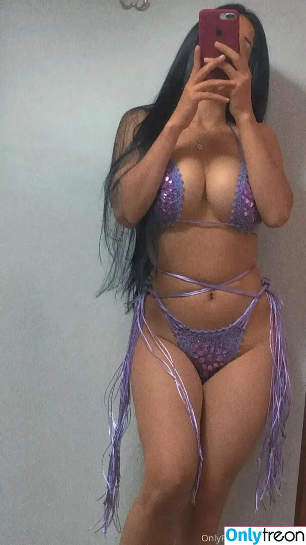 michellebluefree nude photo #0003 (isabelleemichelle)