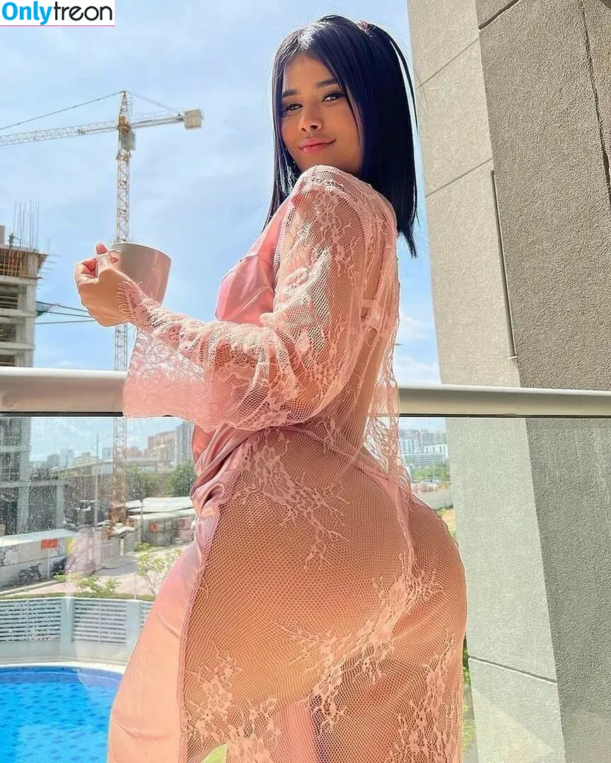 Michelleerabbit голая photo #0036 (oficialmichellee)