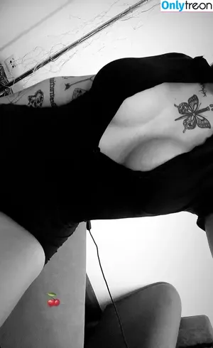  nude photo #0011