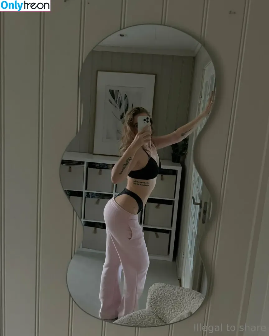 michellehaugee nude photo #0100 (michellehaugee)