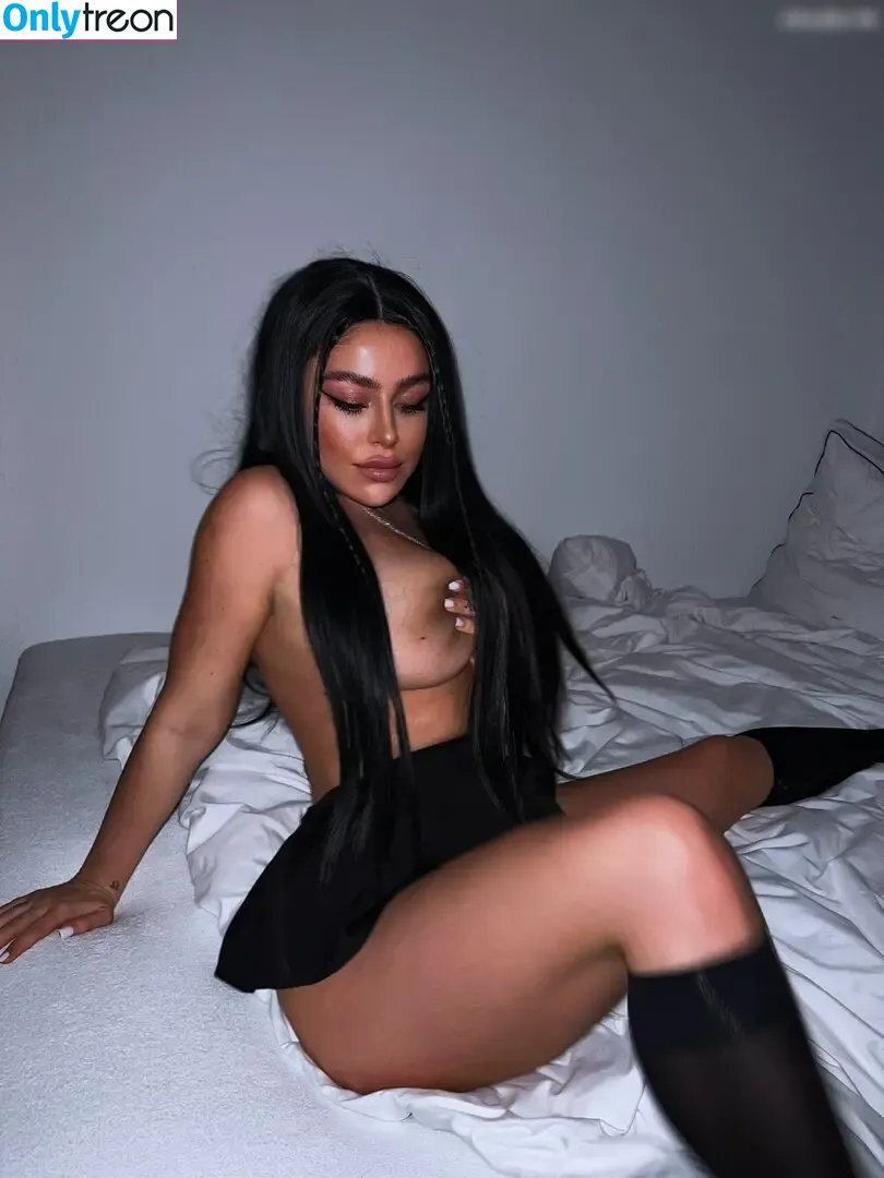 Michellergzzz nude photo #0039 (Michellergzzz)