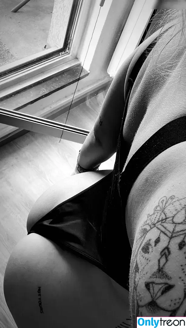 Michzzlr / _lepeggy nude photo #0004 (_lepeggy / lepeggy)